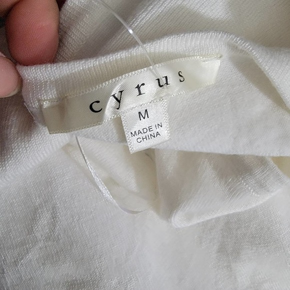 Cyrus knit top 3/4 sleeve scoop neck sz M - Picture 5 of 7
